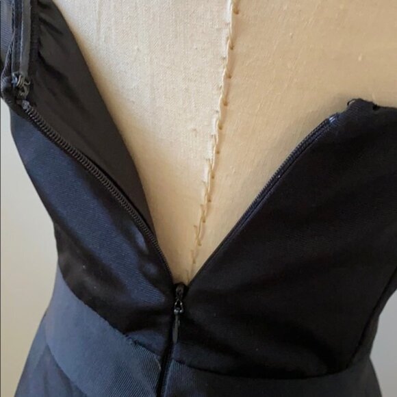 Express Strapless Black Cocktail Dress Size 4 - Picture 4 of 5